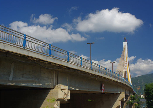 临高304不锈钢桥梁护栏：安全、耐用与美观的完美结合